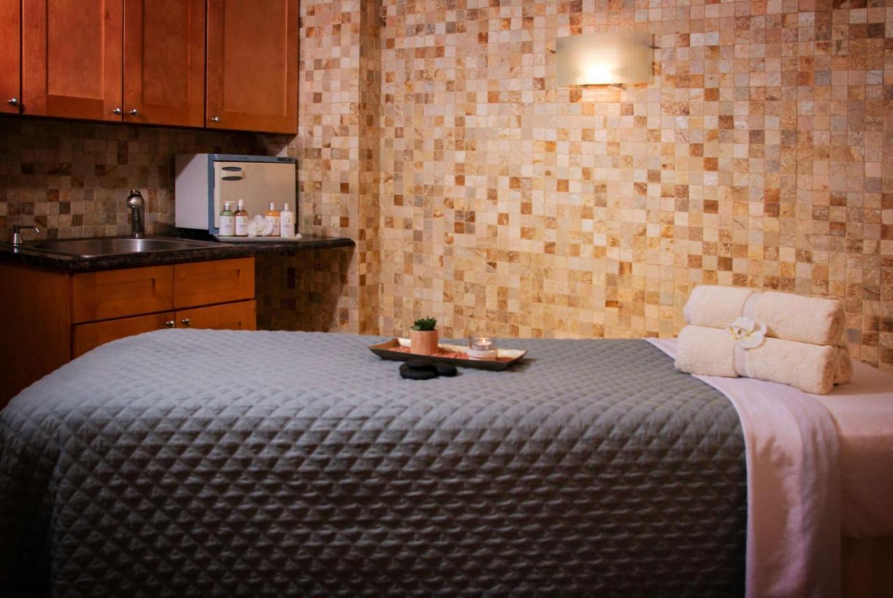 Viana Hotel And Spa, Trademark Collection By Wyndham Westbury Eksteriør billede