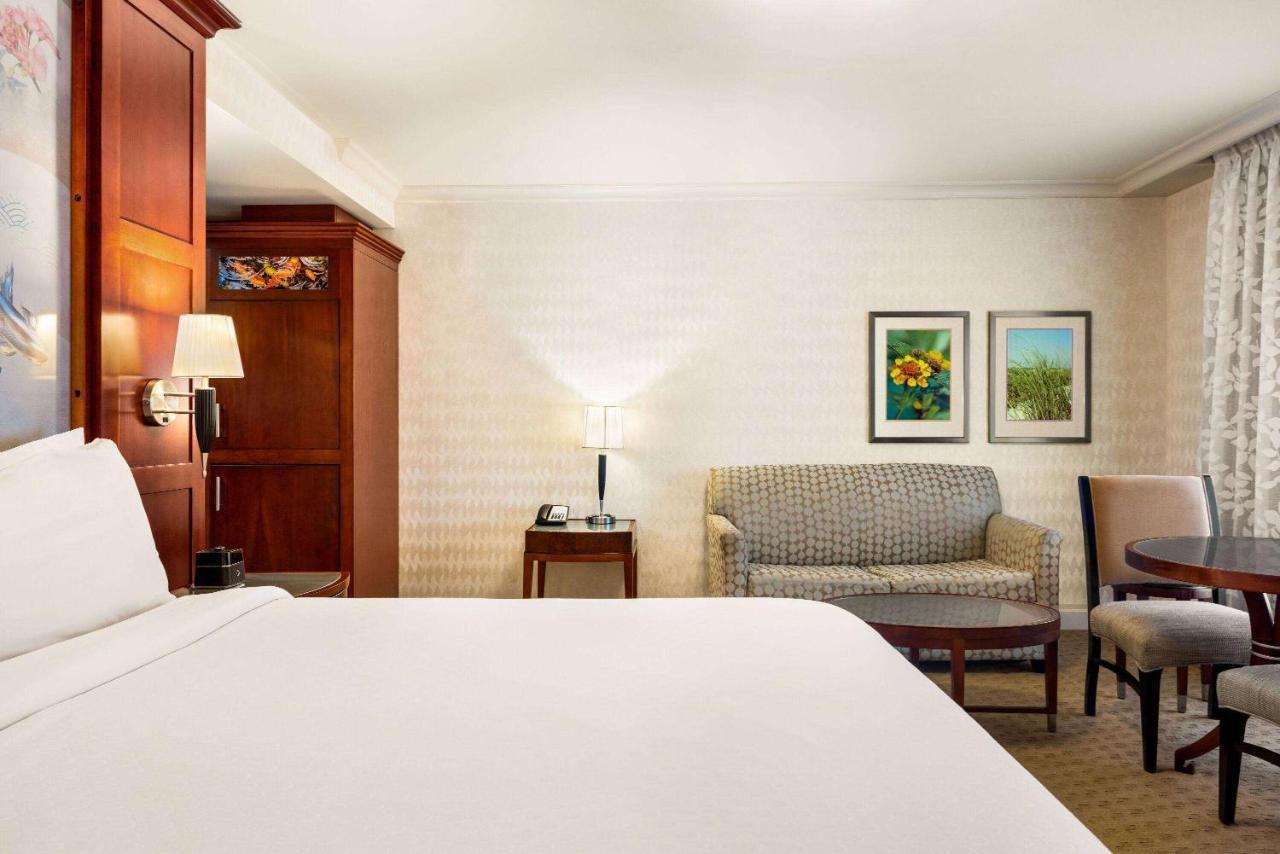 Viana Hotel And Spa, Trademark Collection By Wyndham Westbury Eksteriør billede