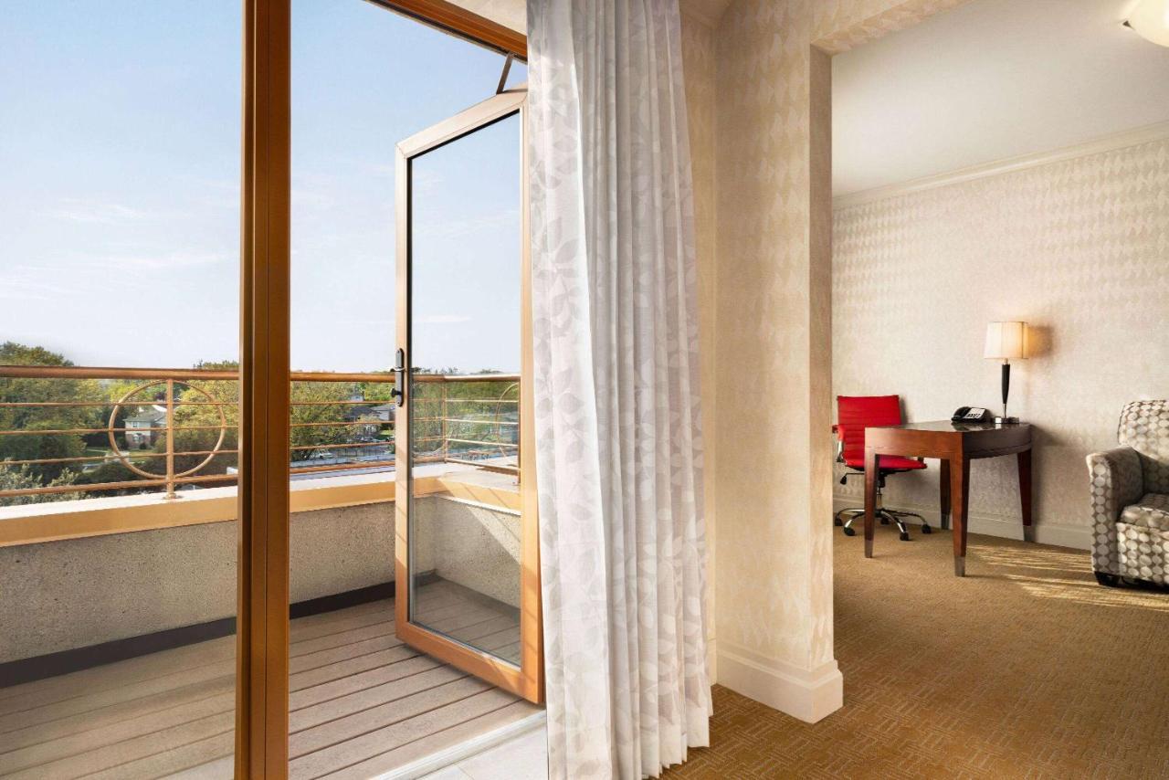 Viana Hotel And Spa, Trademark Collection By Wyndham Westbury Eksteriør billede