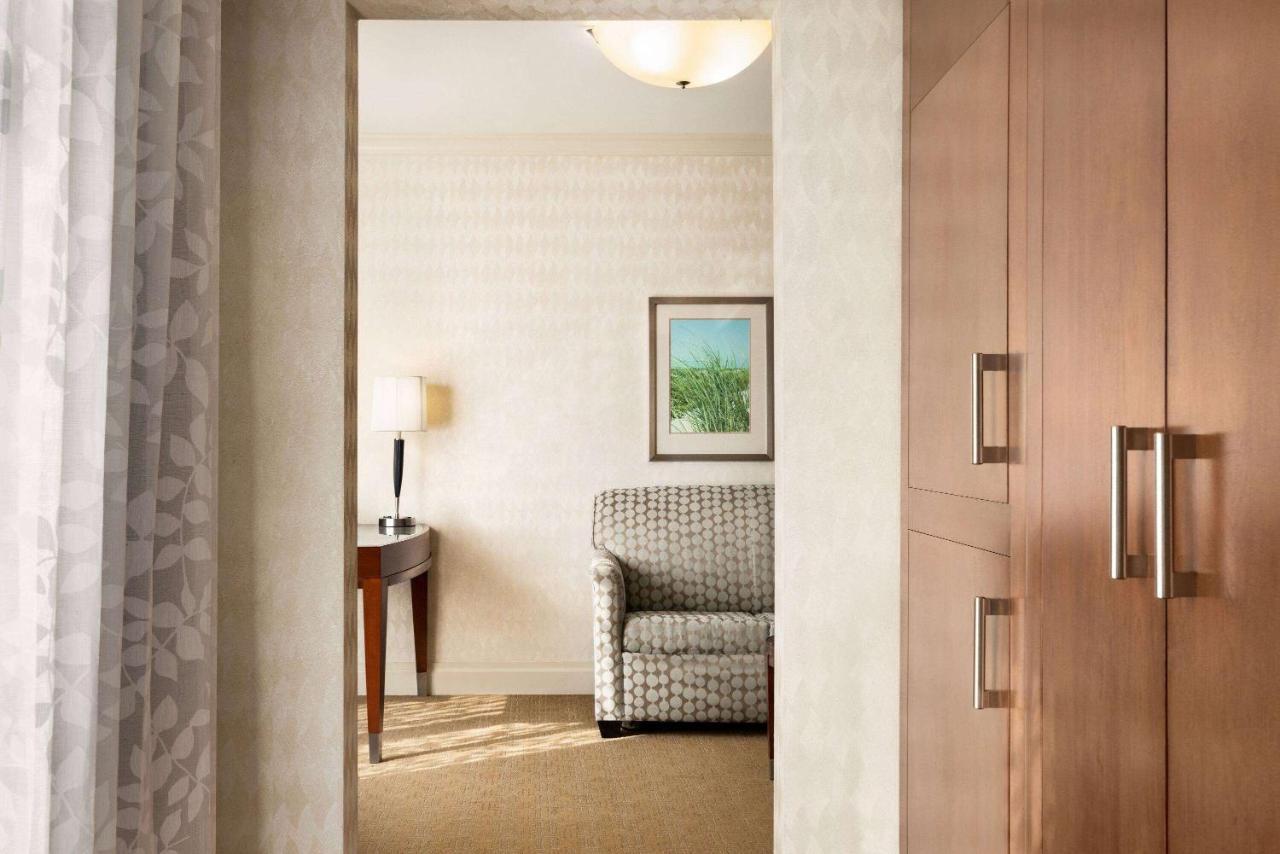 Viana Hotel And Spa, Trademark Collection By Wyndham Westbury Eksteriør billede